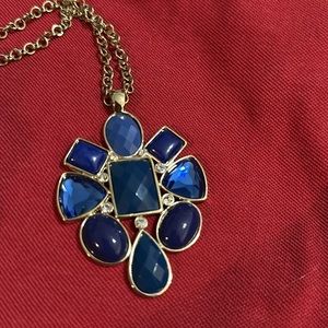 Blue pendant necklace with gold chain